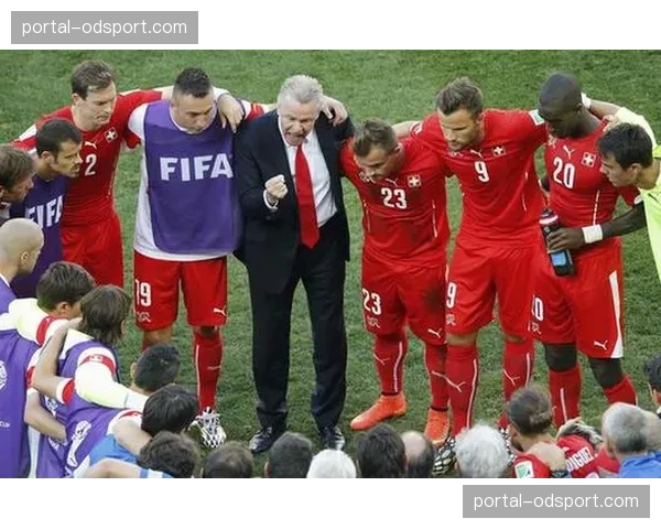 “银发”球迷团:跟随国乒征战全球赛场的退休教师们的观赛故事 “银发”球迷团:跟随国乒征战全球赛场的退休教师们的观赛故事